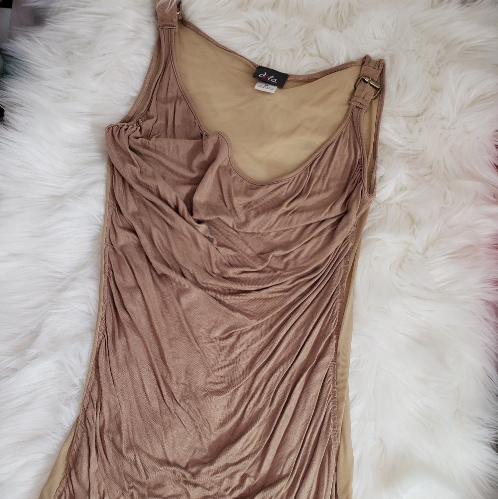 Nude tank top